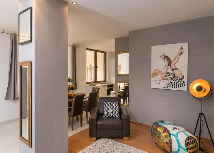 شقة Frankie's Place زاتون