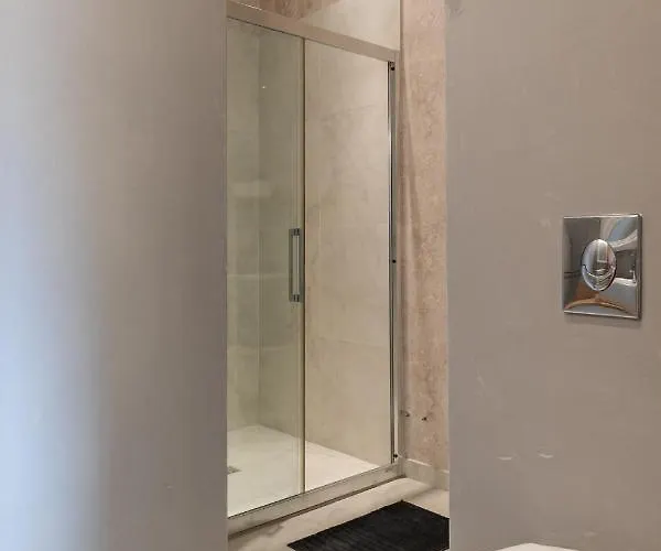 Frankie's Place شقة