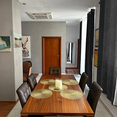 Frankie's Place *